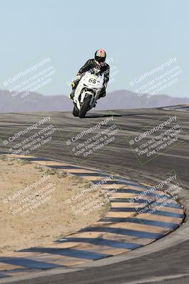 media/Dec-01-2025-Moto Forza (Mon) [[2daa91e15f]]/2-Intermediate Group/Session 2 (Turns 9 and 10)/